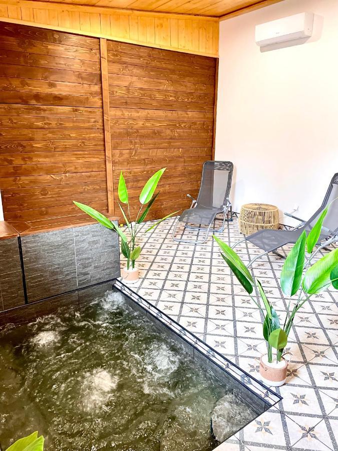 Thermal Apartmanok Raday 4 - Zendaya Hajdúszoboszló Екстериор снимка